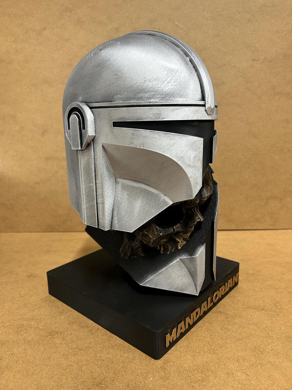 Mandalorian Skull Helmet - Mandalorian - 3D printed - Display - 3D Print - Hand Painted