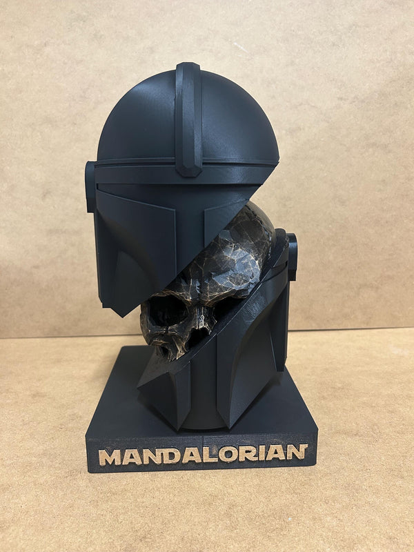 Mandalorian Skull Helmet - Mandalorian - 3D printed - Display - 3D Print - Hand Painted