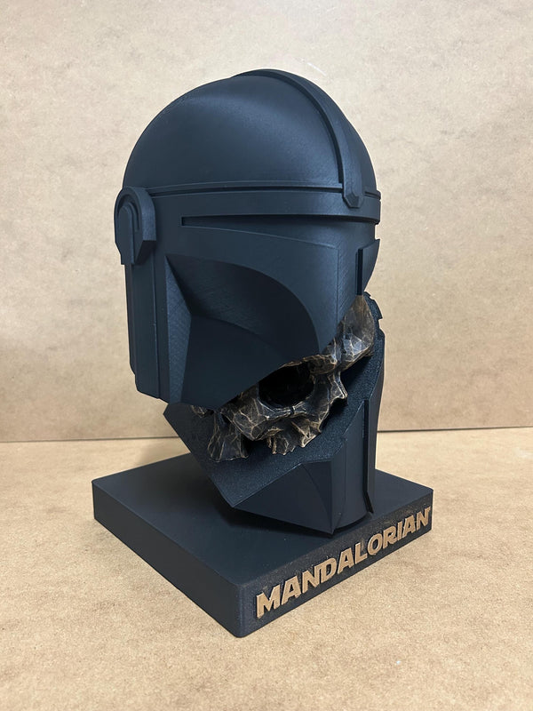 Mandalorian Skull Helmet - Mandalorian - 3D printed - Display - 3D Print - Hand Painted